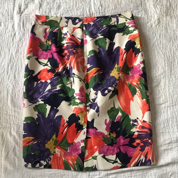 J.Crew Garden Floral No.2 Pencil Skirt 4 - Picture 3 of 7
